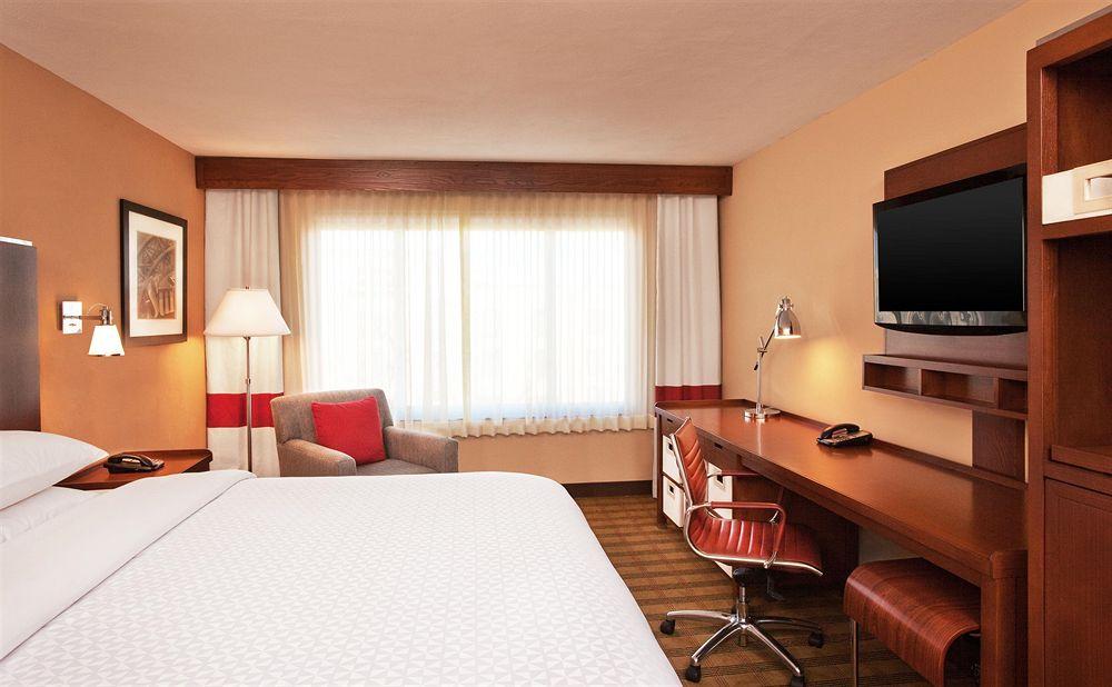 Drury Inn & Suites San Antonio Airport מראה חיצוני תמונה